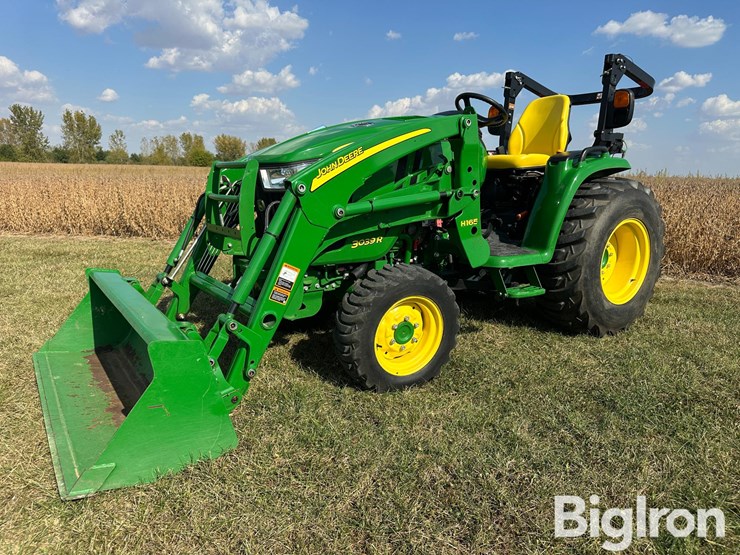 2014-john-deere-3039r-image-1