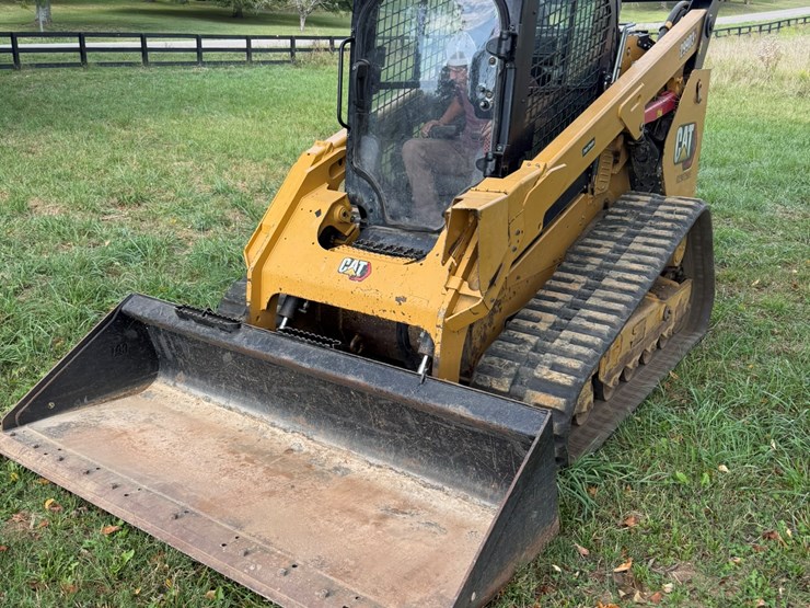 2021-caterpillar-299d3-xe-image-3