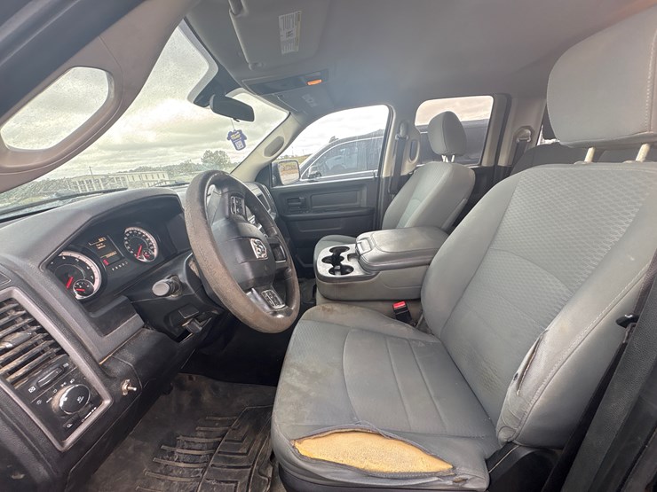 #29326-•-2017-ram-1500-puckup-truck-image-13