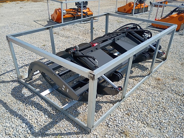 #l39-003-•-wolverine-brush-grapple-skid-steer-attachment-image-4