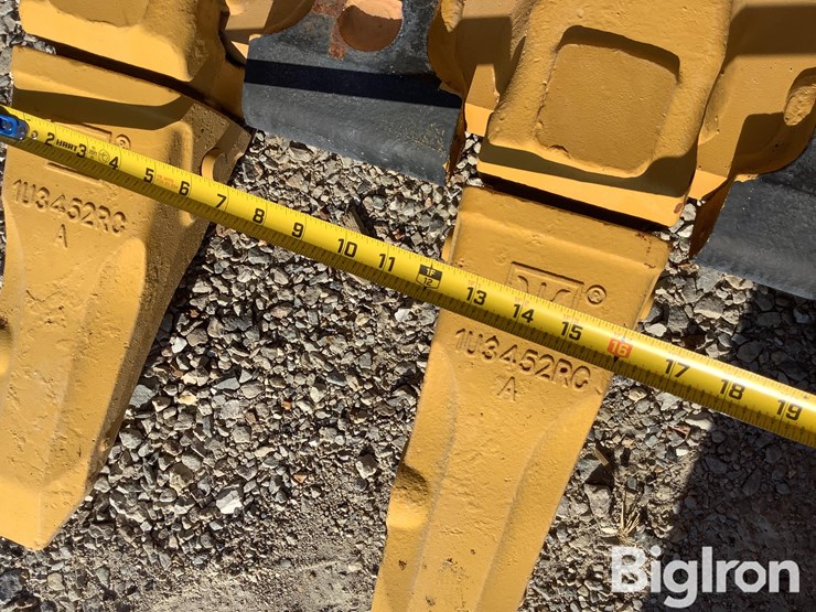 2024-caterpillar-336-image-17