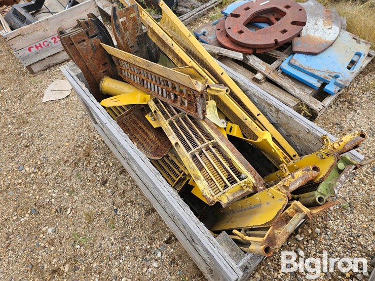new-holland-tr85-image-1