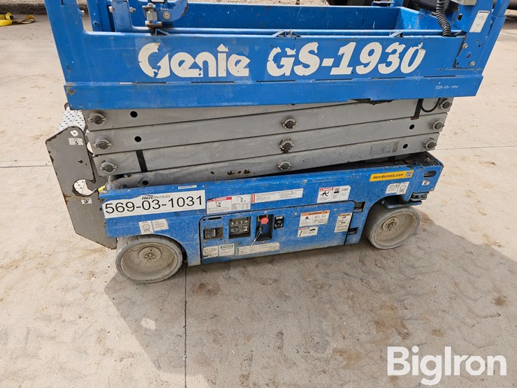 2016-genie-gs1930-image-8