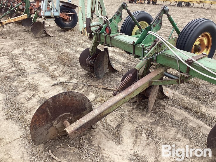 john-deere-25-image-16