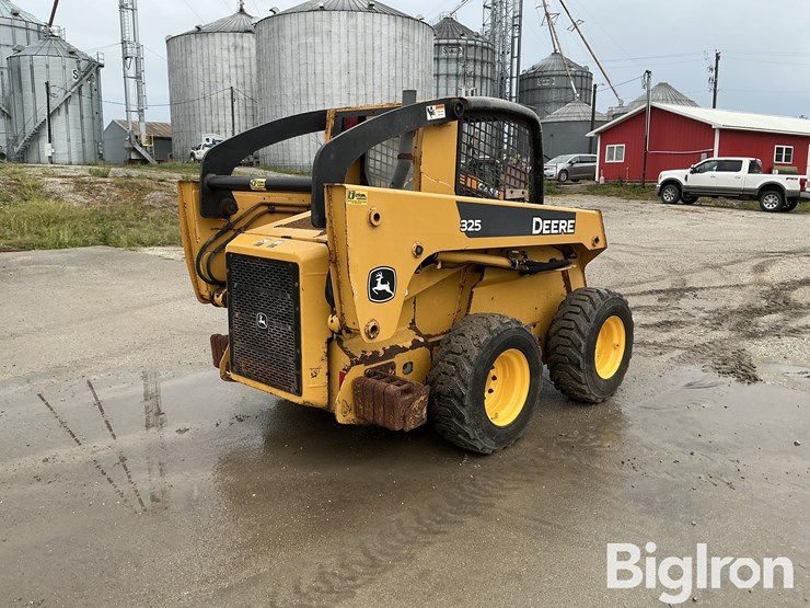 2009-john-deere-325-image-5