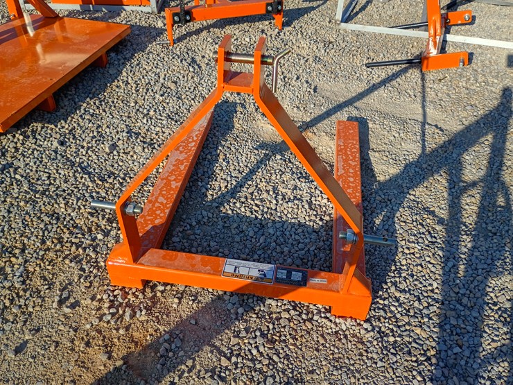 #l39-068-•-wolverine-3-point-pallet-forks-image-3