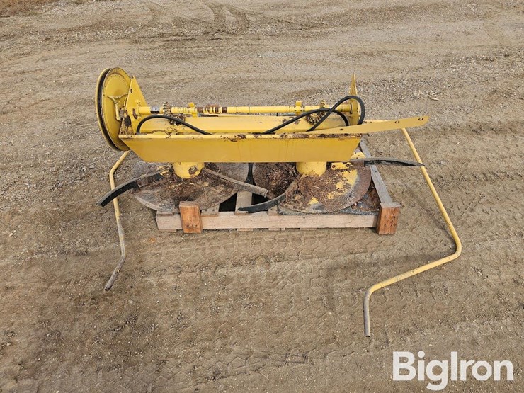 new-holland-70-image-4