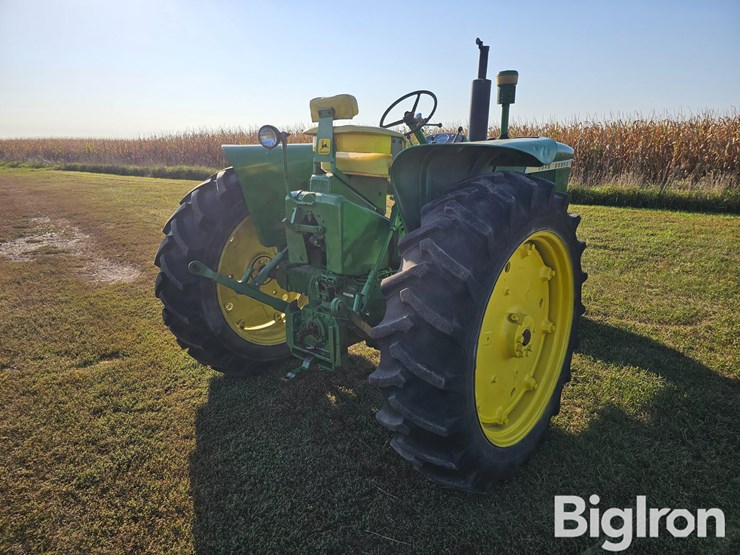 1961-john-deere-3010-image-5