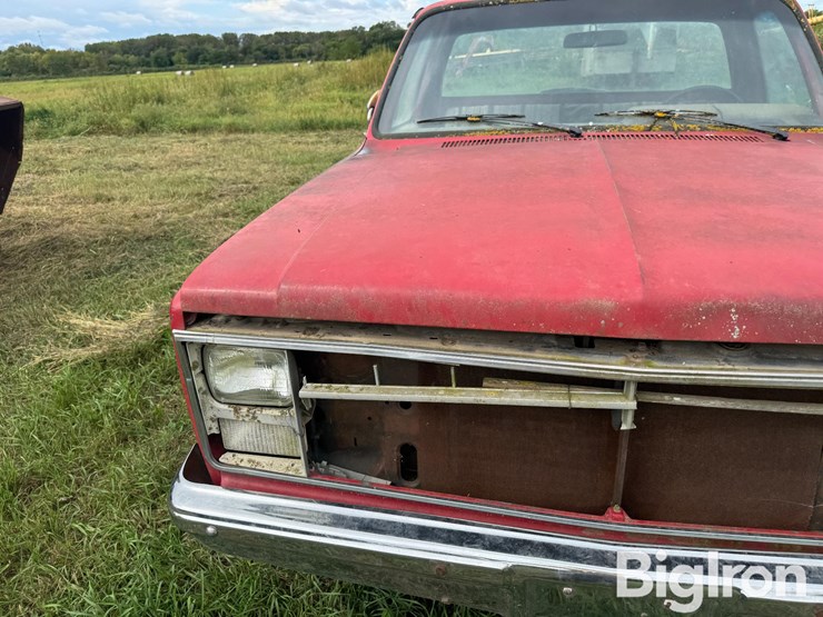 1985-chevrolet-custom-deluxe-20-image-11