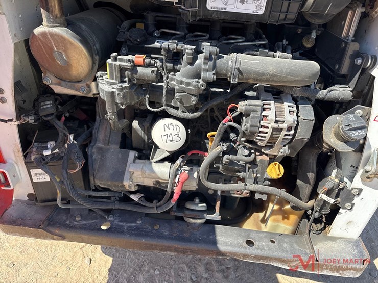 2021-bobcat-s590-image-10