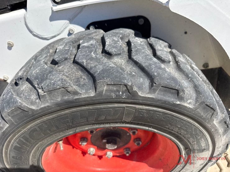 2021-bobcat-s590-image-9