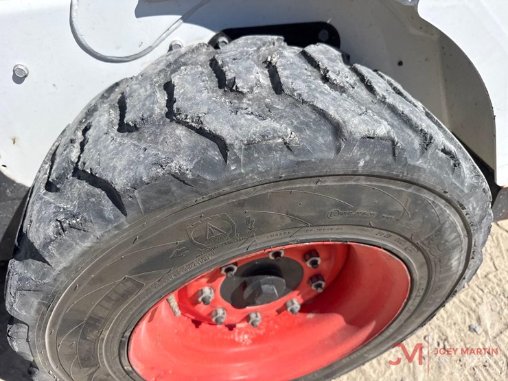 2021-bobcat-s590-image-9