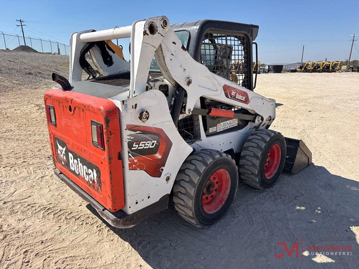 2021-bobcat-s590-image-2