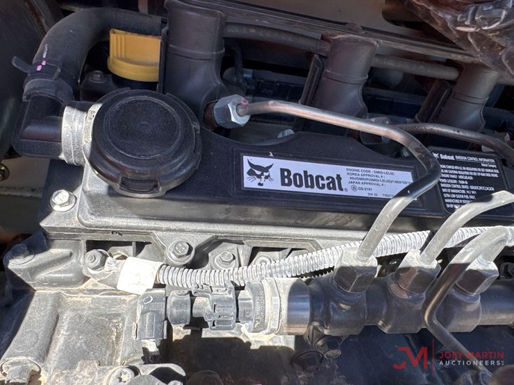 2021-bobcat-s590-image-11