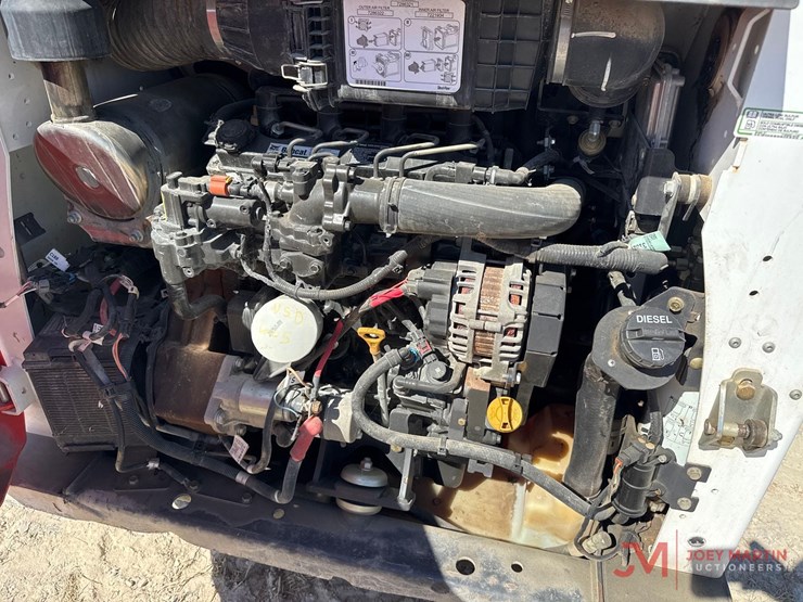2021-bobcat-s590-image-10