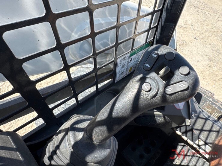 2021-bobcat-s590-image-18