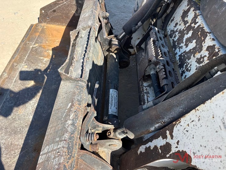 2021-bobcat-s590-image-6