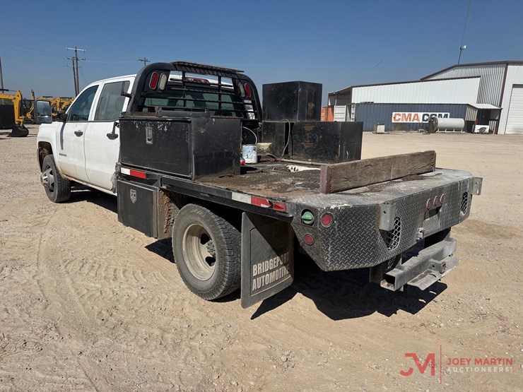 2017-chevrolet-3500hd-image-4