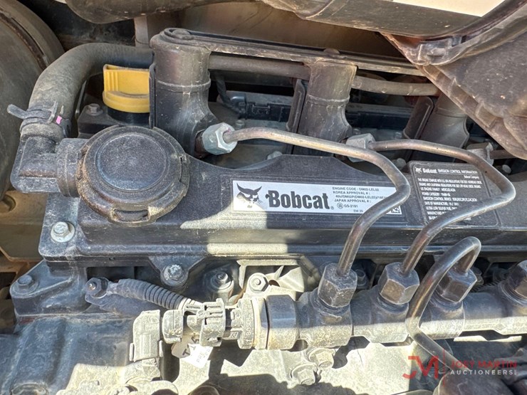 2021-bobcat-s590-image-11
