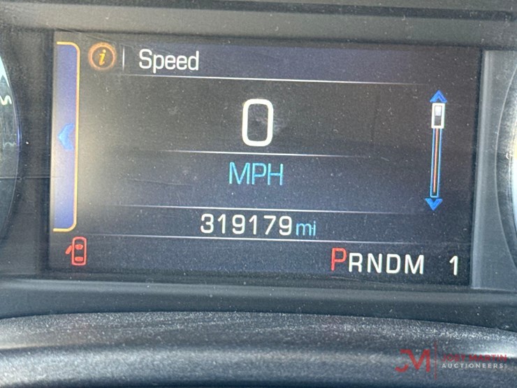 2015-chevrolet-2500hd-image-37