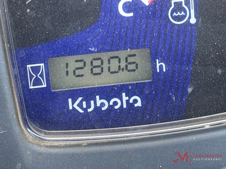 2021-kubota-ssv65-image-16
