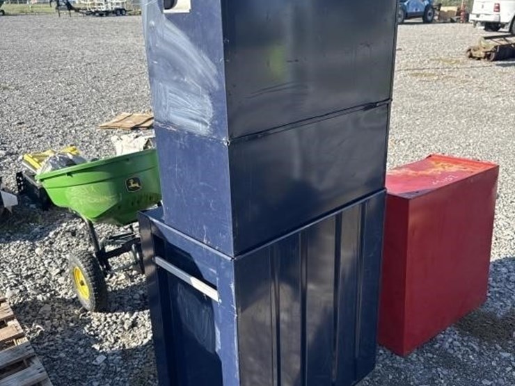 craftsman-stand-up-tool-box-image-2