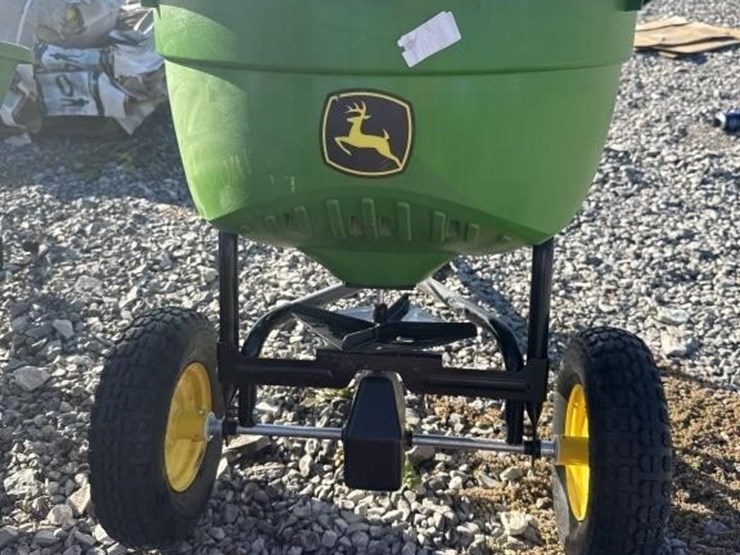 lawn-spreader-image-3