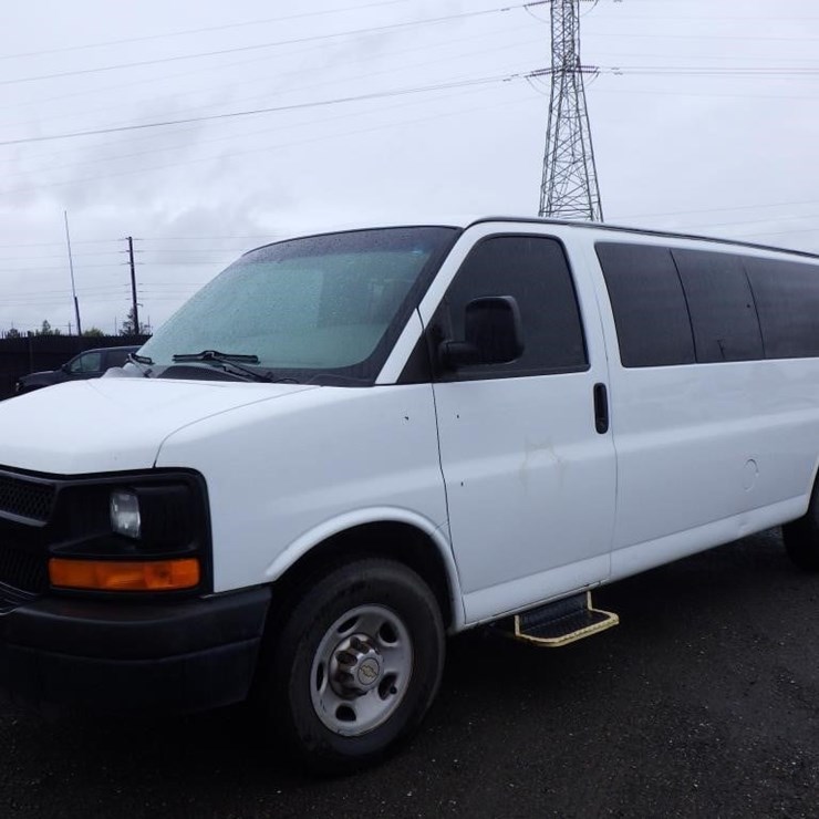 2013 CHEVROLET 3500