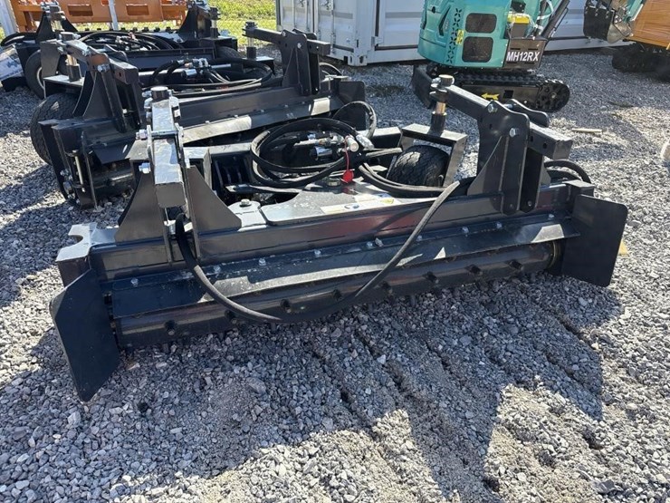 landhonor-72-inch-skid-steer-power-rake-image-1