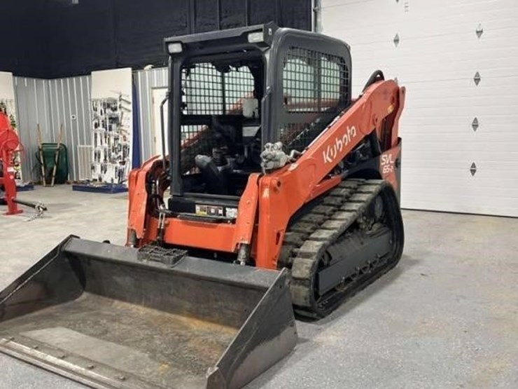 2023-kubota-svl65-image-2