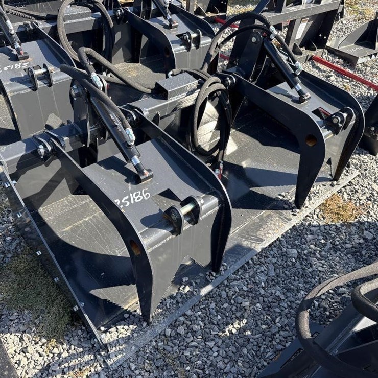 LandHonor 72 inch heavy duty, grapple bucket