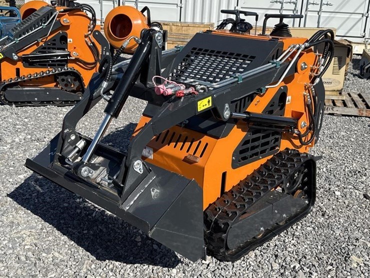 landhonor-23-hp-epa-gasoline-engine-mini-skid-image-1