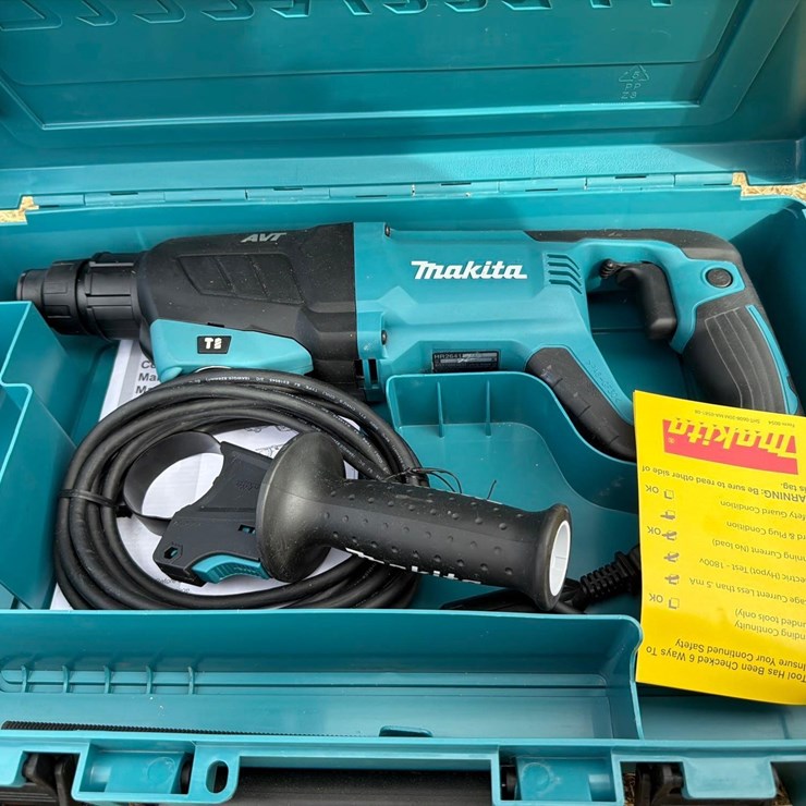 MAKITA 1" ROTARY HAMMER CORDED -HR2641- 1 YR FACTORY WARRANTY -RECON NEW SUPPORT EQUIPMENT