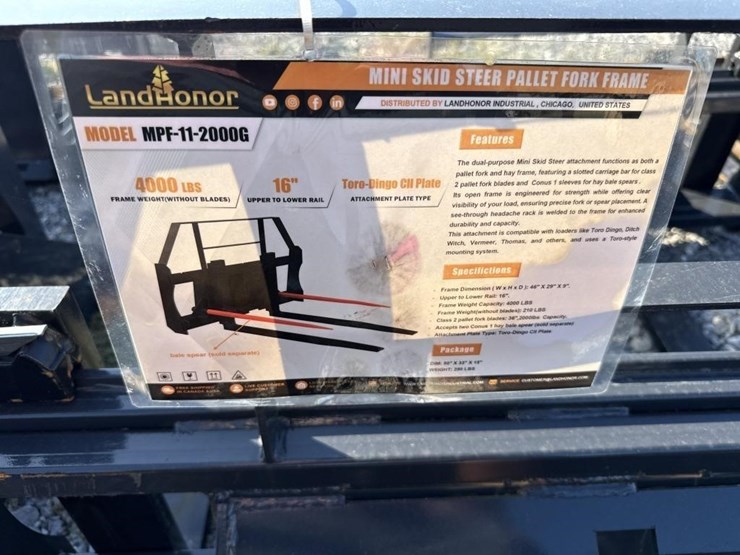 landhonor-mini-skid-steer-pallet-forks-image-3