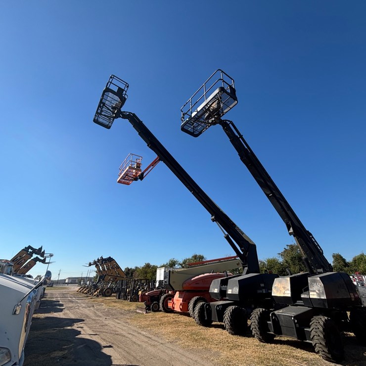 JLG 800S