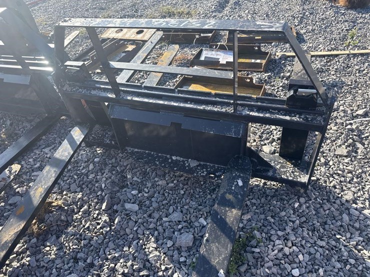 landhonor-mini-skid-steer-pallet,-fork-image-2