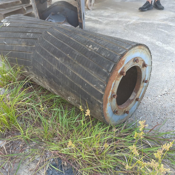 CONVEYOR BELT ROLLER SUPPORT EQUIPMENT