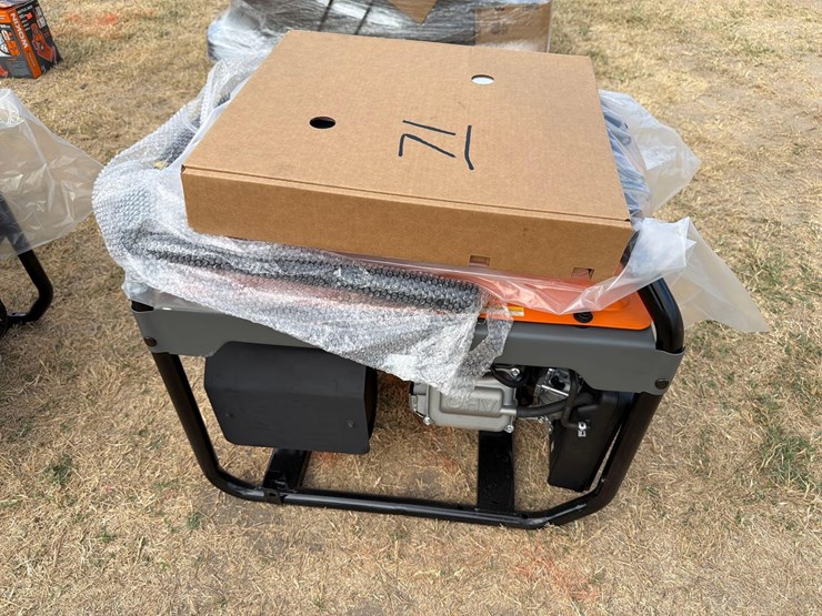 generac-6500-watt-generator-new-support-equipment-image-2