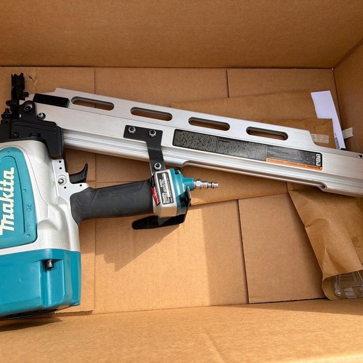 MAKITA 3 1/2" FRAMING NAILER- AN924- 1 YR FACTORY WARRANTY -RECON NEW SUPPORT EQUIPMENT