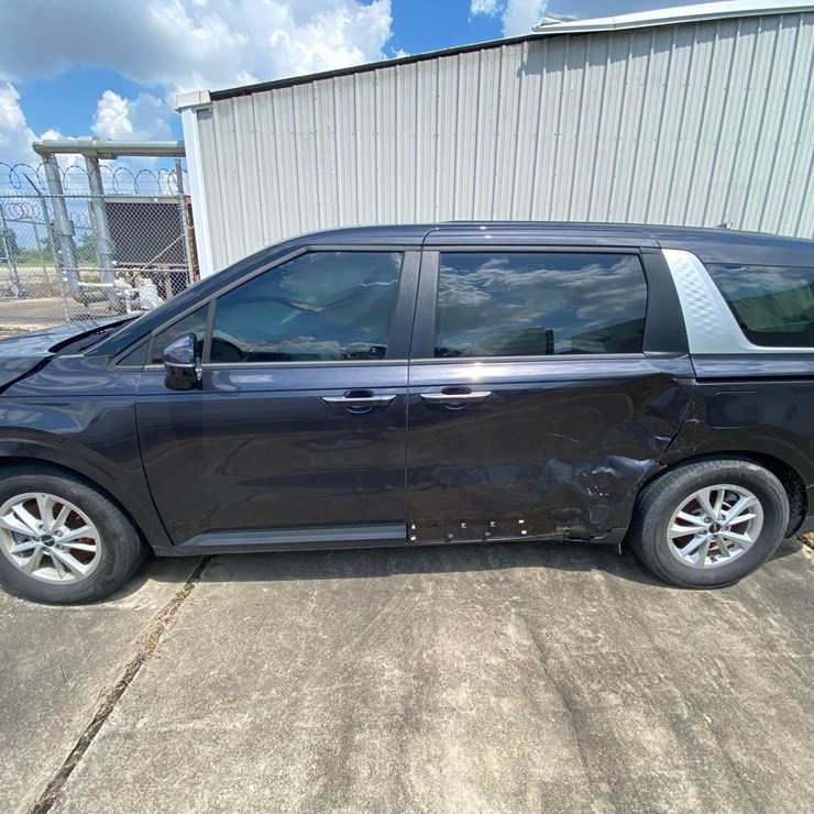 2024 KIA CARNIVAL