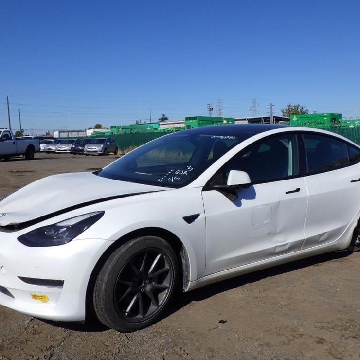 2023 Tesla Model 3 Sedan