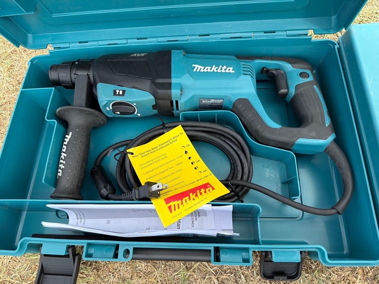 makita-1"-rotary-hammer-corded--hr2641--1-yr-factory-warranty--recon-new-support-equipment-image-1
