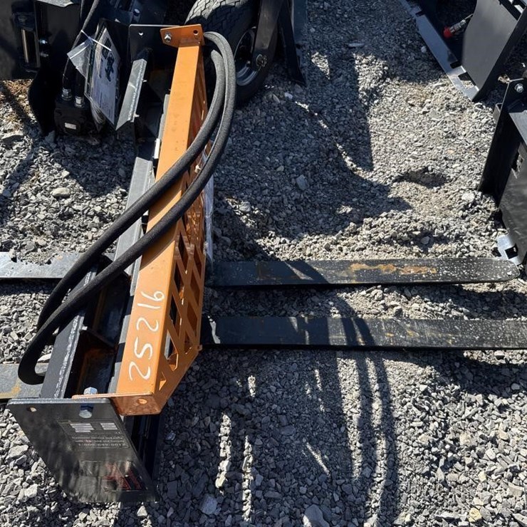 LandHonor 48 inch hydraulic pallet forks