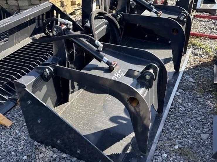 landhonor-72-inch-heavy-duty,-grapple-bucket-image-2