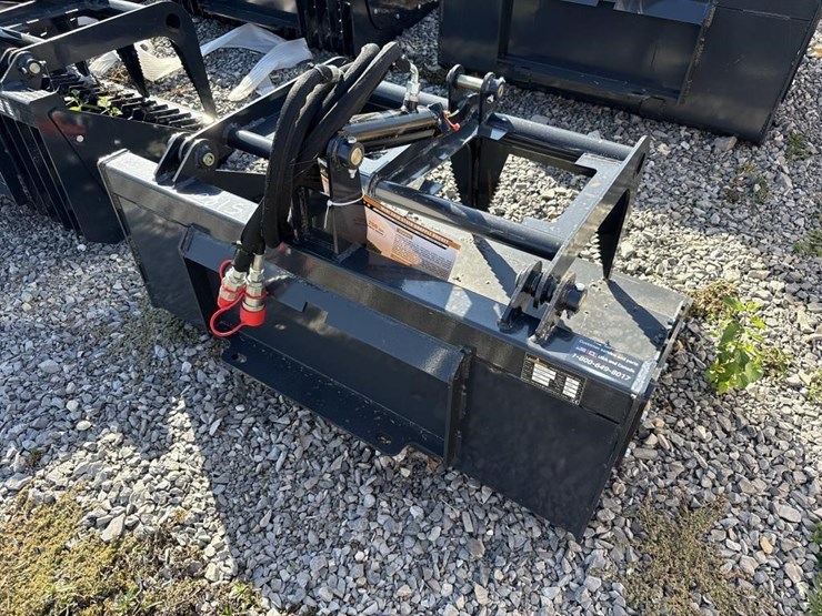 landhonor-mini-skid-steer-grapple-bucket-image-2