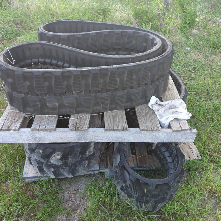 (3) RUBBER TRACKS SUPPORT EQUIPMENT