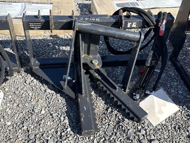 landhonor-skid-steer-tree-puller-image-1