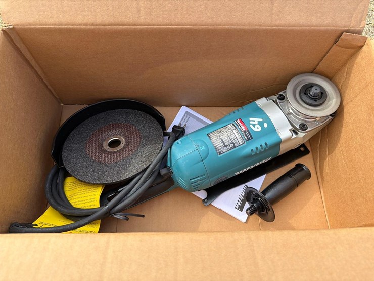 makita-7"-angle-grinder---ga7021---1-yr-factor-warranty-new-support-equipment-image-1