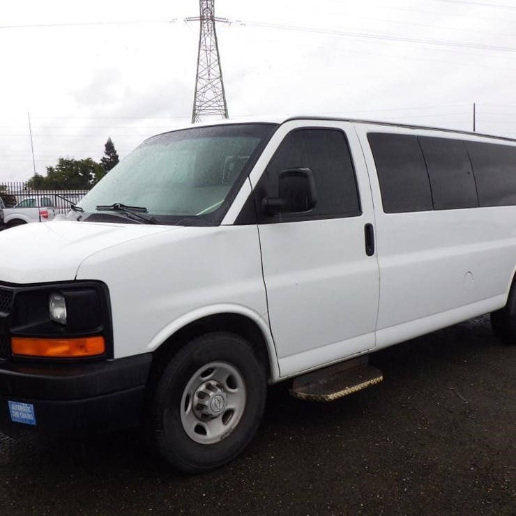 2013 CHEVROLET 3500