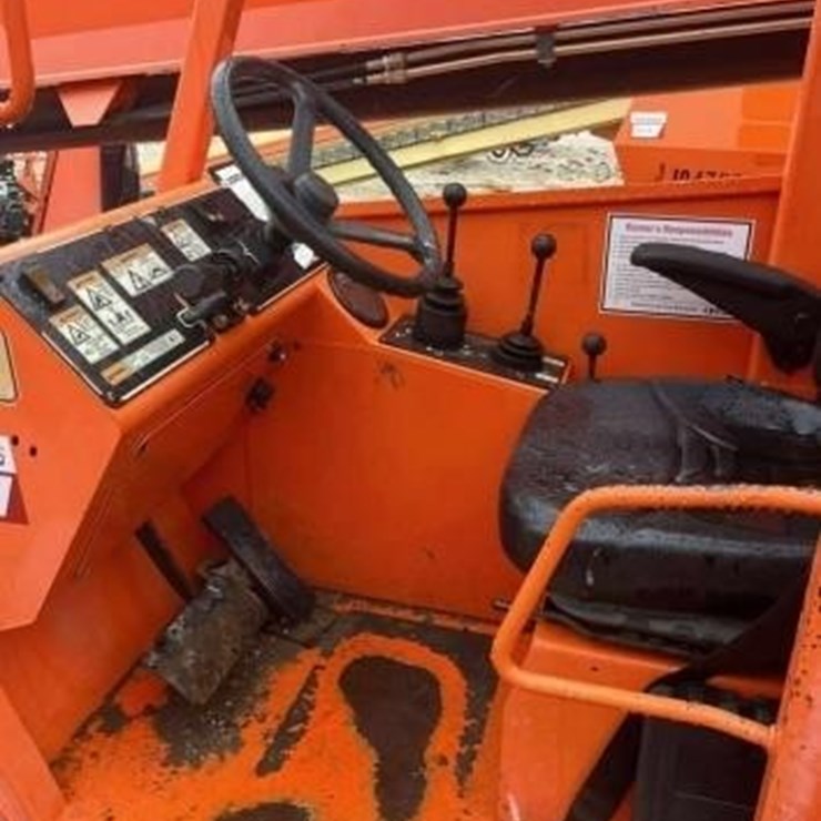 2014 SKY TRAK 10054